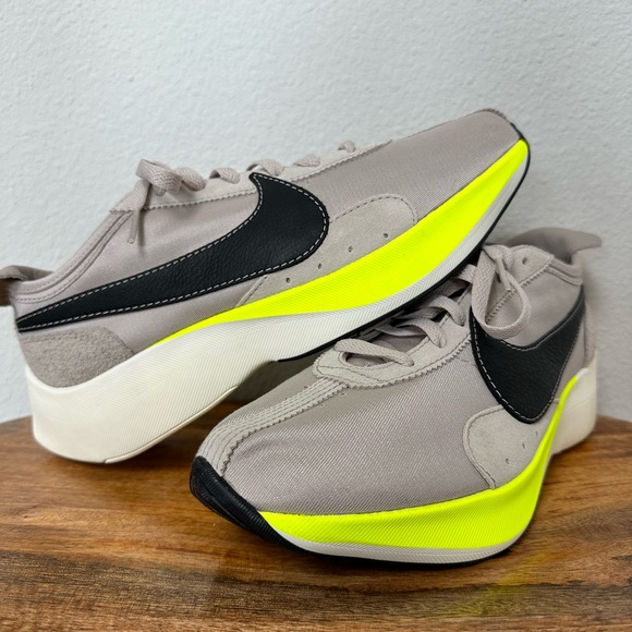 Nike Moon Racer String - Picture 2 of 10